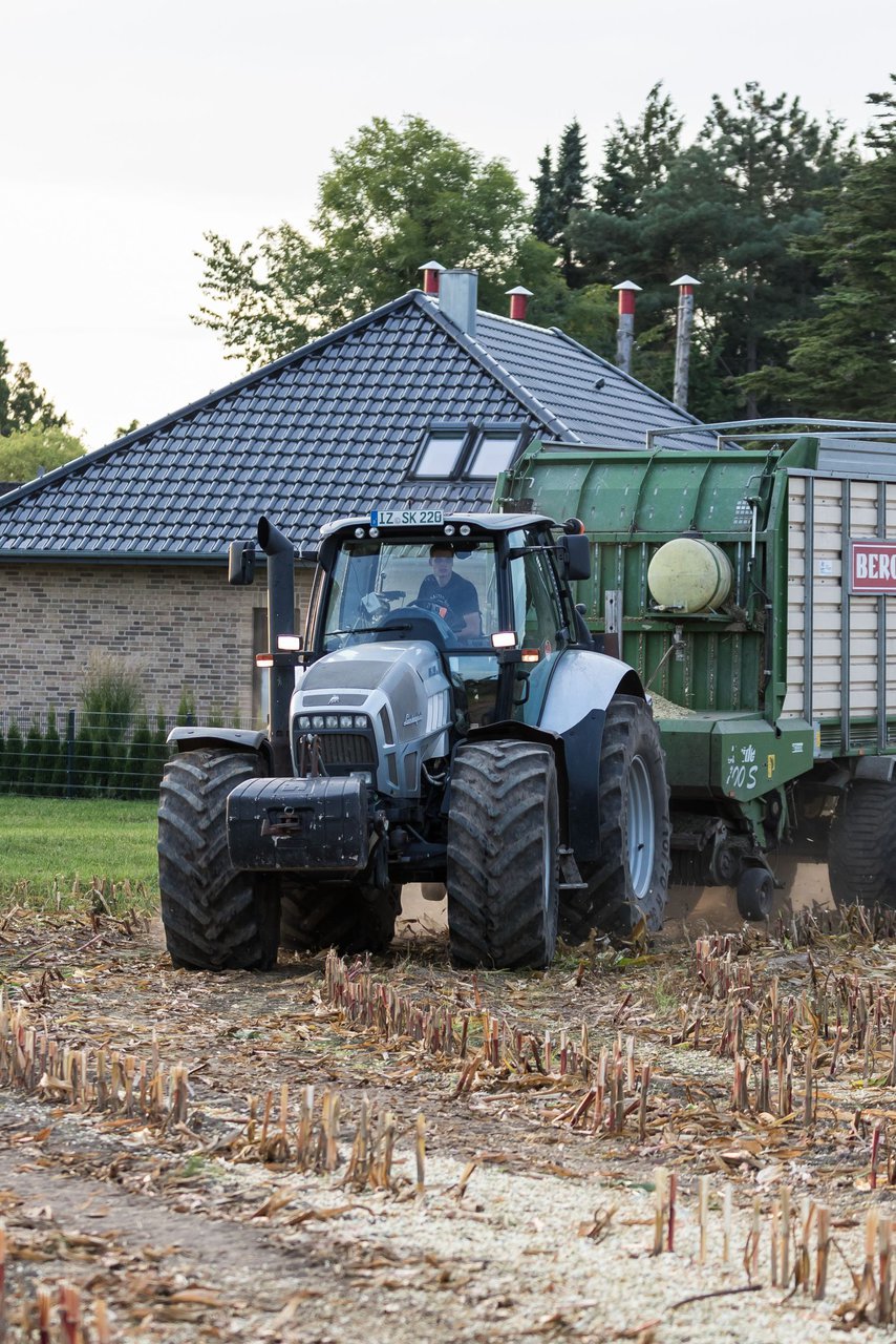 Bild 121 - Maisernte 2016